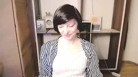 Snapshot of angelinalov_ chatting on 04.27.26 Angelina online show from 04.27.26