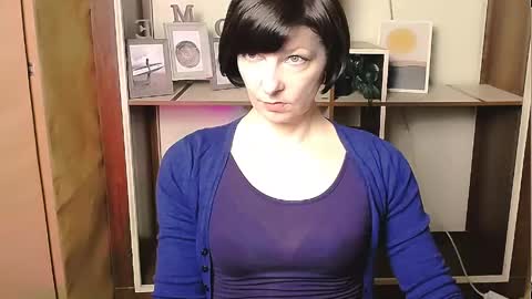 Snapshot of angelinalov_ chatting on 04.28.26 Angelina online show from 04.28.26