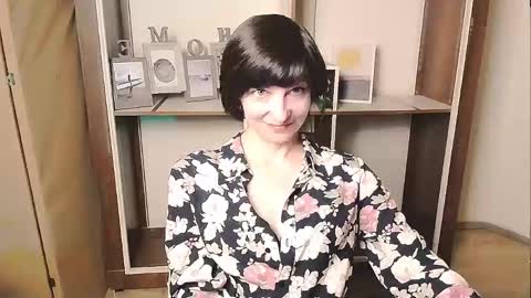 Snapshot of angelinalov_ chatting on 05.06.26 Angelina online show from 05.06.26