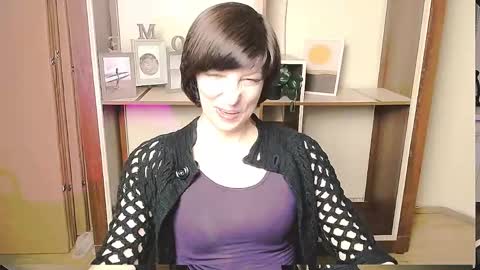 Snapshot of angelinalov_ chatting on 05.13.26 Angelina online show from 05.13.26