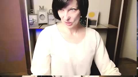 Snapshot of angelinalov_ chatting on 05.16.26 Angelina online show from 05.16.26