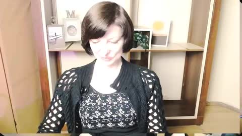 Snapshot of angelinalov_ chatting on 05.18.26 Angelina online show from 05.18.26