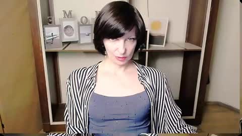 Snapshot of angelinalov_ chatting on 05.27.26 Angelina online show from 05.27.26