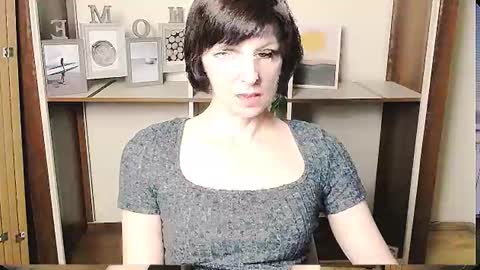 Snapshot of angelinalov_ chatting on 06.23.26 Angelina online show from 06.23.26