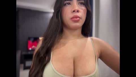 Snapshot of angelinav7 chatting on 04.24.26 Angelina Weiss online show from 04.24.26
