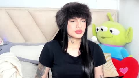 Angeline Smith  online show from 12.13.24