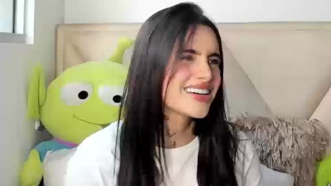 Angeline Smith  online show from 09.22.25