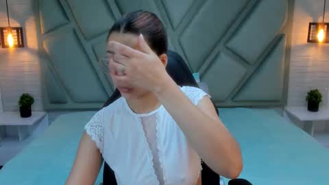 angeline_davies online show from 03.11.26