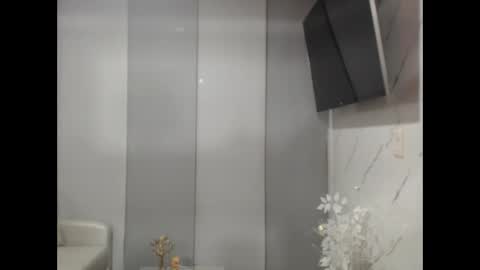 Snapshot of angelinna_12 chatting on 05.26.26 angelinna_12 online show from 05.26.26