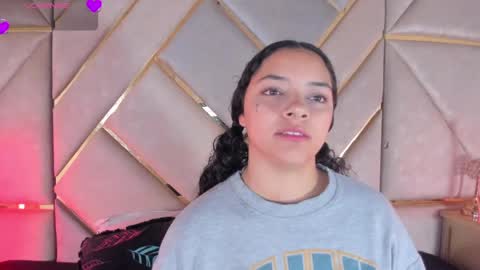 Snapshot of angelitafrodita chatting on 04.25.26 A F R O D I T A online show from 04.25.26