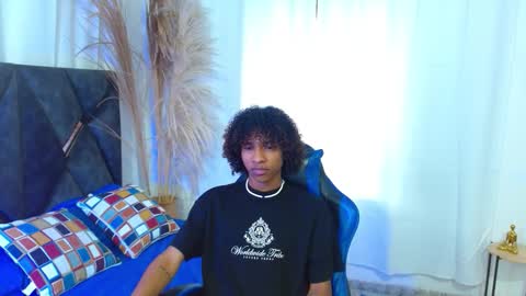 Snapshot of angell18_ chatting on 11.14.25 Angel online show from 11.14.25