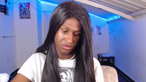 Snapshot of angell_dustt chatting on 12.18.24 Danielle online show from 12.18.24