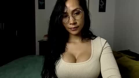  ANGELA ISABELLA  online show from 01.05.26