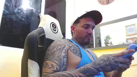 angellatino0 online show from 02.19.25