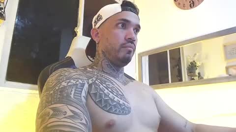 angellatino0 online show from 02.23.25