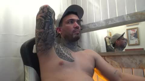 angellatino0 online show from 10.24.25