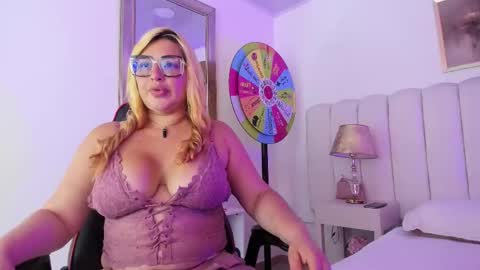 angellhott  online show from 03.02.26