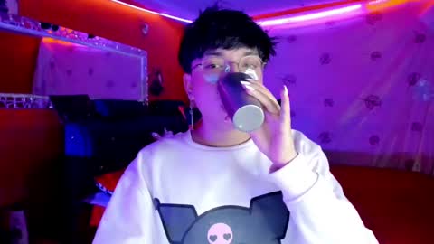 Snapshot of angellonfire chatting on 09.16.25 Angel online show from 09.16.25