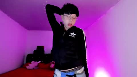 Snapshot of angellonfire chatting on 10.31.25 Angel online show from 10.31.25