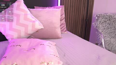   online show from 02.08.25