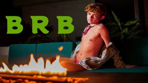 Snapshot of angelocute_ chatting on 12.29.24 Angelo I work from home this is my room online show from 12.29.24