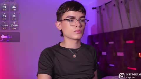 Snapshot of angelocute_ chatting on 10.09.25 Angelo I work from home this is my room online show from 10.09.25