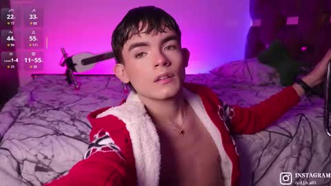 Snapshot of angelocute_ chatting on 10.14.25 Angelo I work from home this is my room online show from 10.14.25