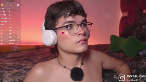 Snapshot of angelocute_ chatting on 11.20.25 Angelo I work from home this is my room online show from 11.20.25