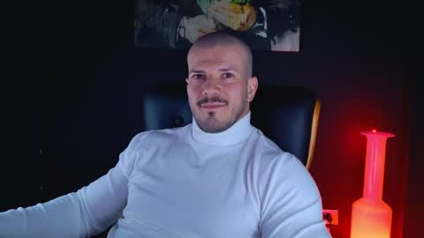 Snapshot of angeloeric chatting on 12.09.24 BlackWolf online show from 12.09.24