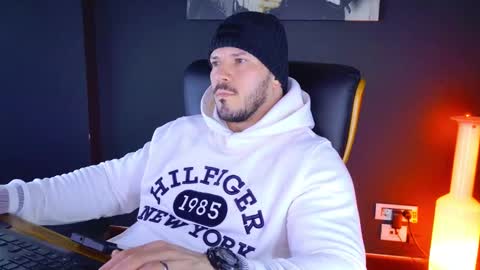 Snapshot of angeloeric chatting on 01.28.25 BlackWolf online show from 01.28.25