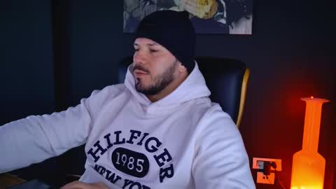 Snapshot of angeloeric chatting on 02.06.25 BlackWolf online show from 02.06.25