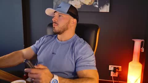 Snapshot of angeloeric chatting on 10.20.25 BlackWolf online show from 10.20.25