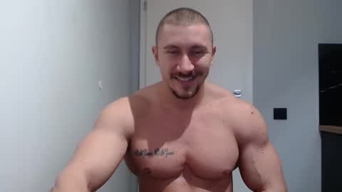 Snapshot of angelofit chatting on 12.02.24 ------- SEX SHOW WITH GUYS AND GIRLS MUSCLE SHOW online show from 12.02.24