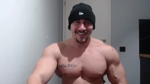 Snapshot of angelofit chatting on 01.04.25 ------- SEX SHOW WITH GUYS AND GIRLS MUSCLE SHOW online show from 01.04.25