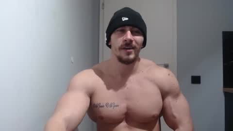 Snapshot of angelofit chatting on 01.22.25 ------- SEX SHOW WITH GUYS AND GIRLS MUSCLE SHOW online show from 01.22.25