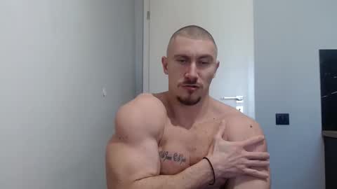Snapshot of angelofit chatting on 02.14.25 ------- SEX SHOW WITH GUYS AND GIRLS MUSCLE SHOW online show from 02.14.25