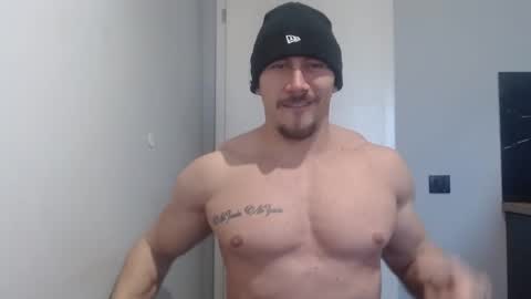Snapshot of angelofit chatting on 02.20.25 ------- SEX SHOW WITH GUYS AND GIRLS MUSCLE SHOW online show from 02.20.25