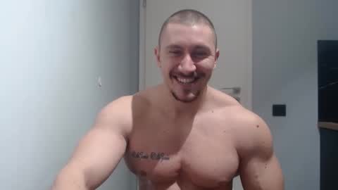 Snapshot of angelofit chatting on 02.25.25 ------- SEX SHOW WITH GUYS AND GIRLS MUSCLE SHOW online show from 02.25.25