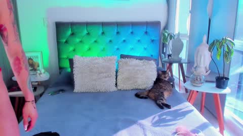 Angel online show from 01.31.25