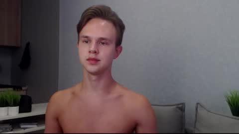 Angel online show from 09.12.25