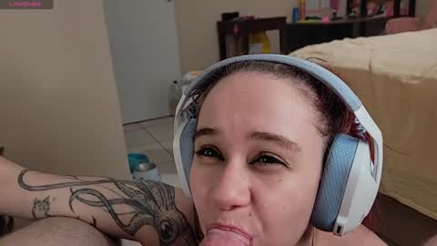 Snapshot of angels_fuck chatting on 02.03.25 Chau Mist online show from 02.03.25