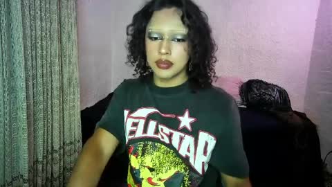 Snapshot of angelsdustxxx chatting on 03.31.26 online show from 03.31.26