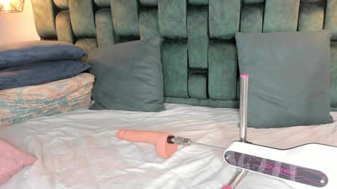 ANGIE online show from 01.22.25