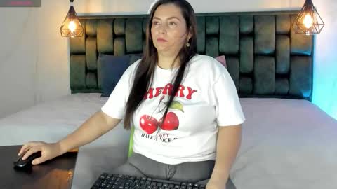 ANGIE online show from 09.08.25