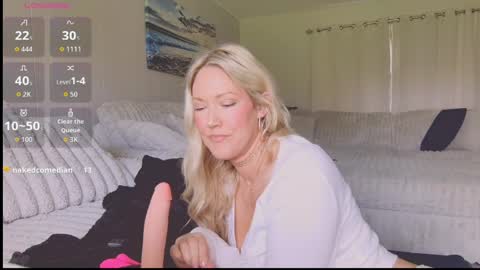 Snapshot of angelsxdesire chatting on 04.21.26 AngelsXDesire online show from 04.21.26