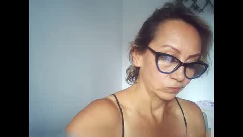 Snapshot of angelycute476334 chatting on 02.02.25 angelycute476334 online show from 02.02.25