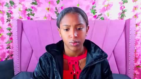 Snapshot of angeyapetite chatting on 11.06.25 Anyega online show from 11.06.25