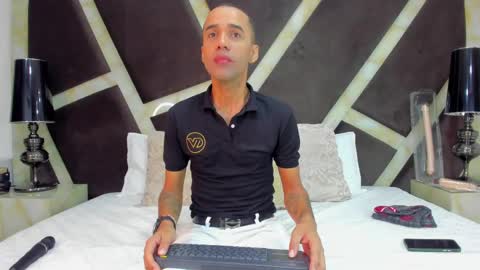 Snapshot of anghel_stone chatting on 02.05.25 Anghel Stone online show from 02.05.25