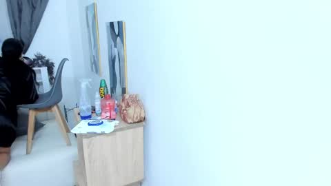 A N G I E.  online show from 02.12.25