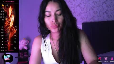 Snapshot of angiebaxter chatting on 12.27.24 Angiebaxt online show from 12.27.24